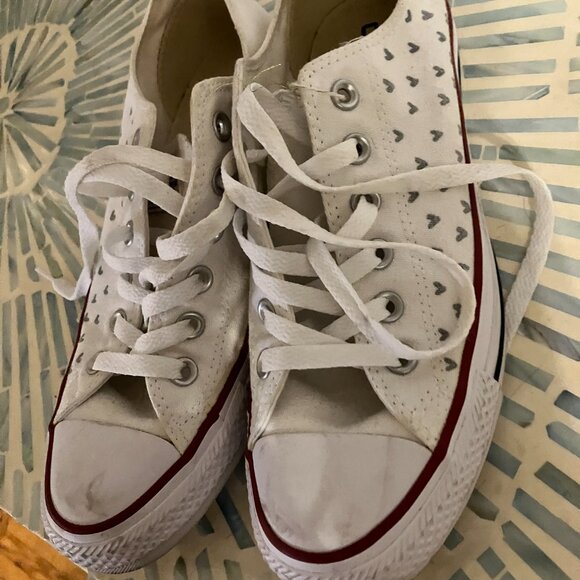 "I DO" CUSTOM CONVERSE SNEAKER - Picture 3 of 9